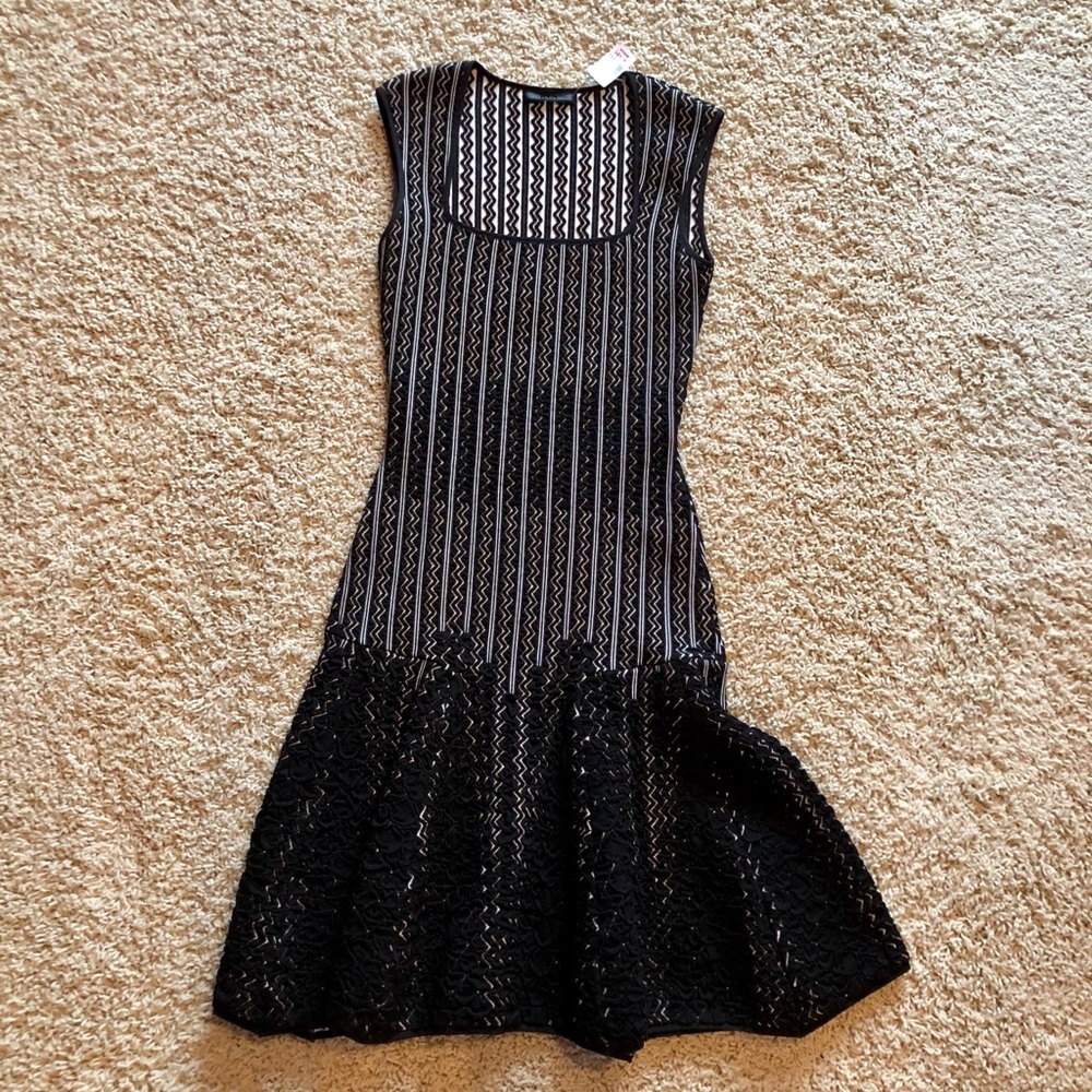 New RVN black/white dress